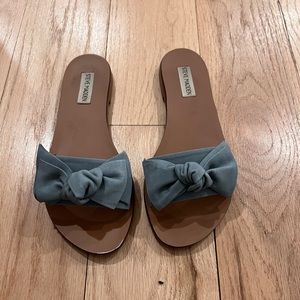 Steve Madden sandal slides with bow